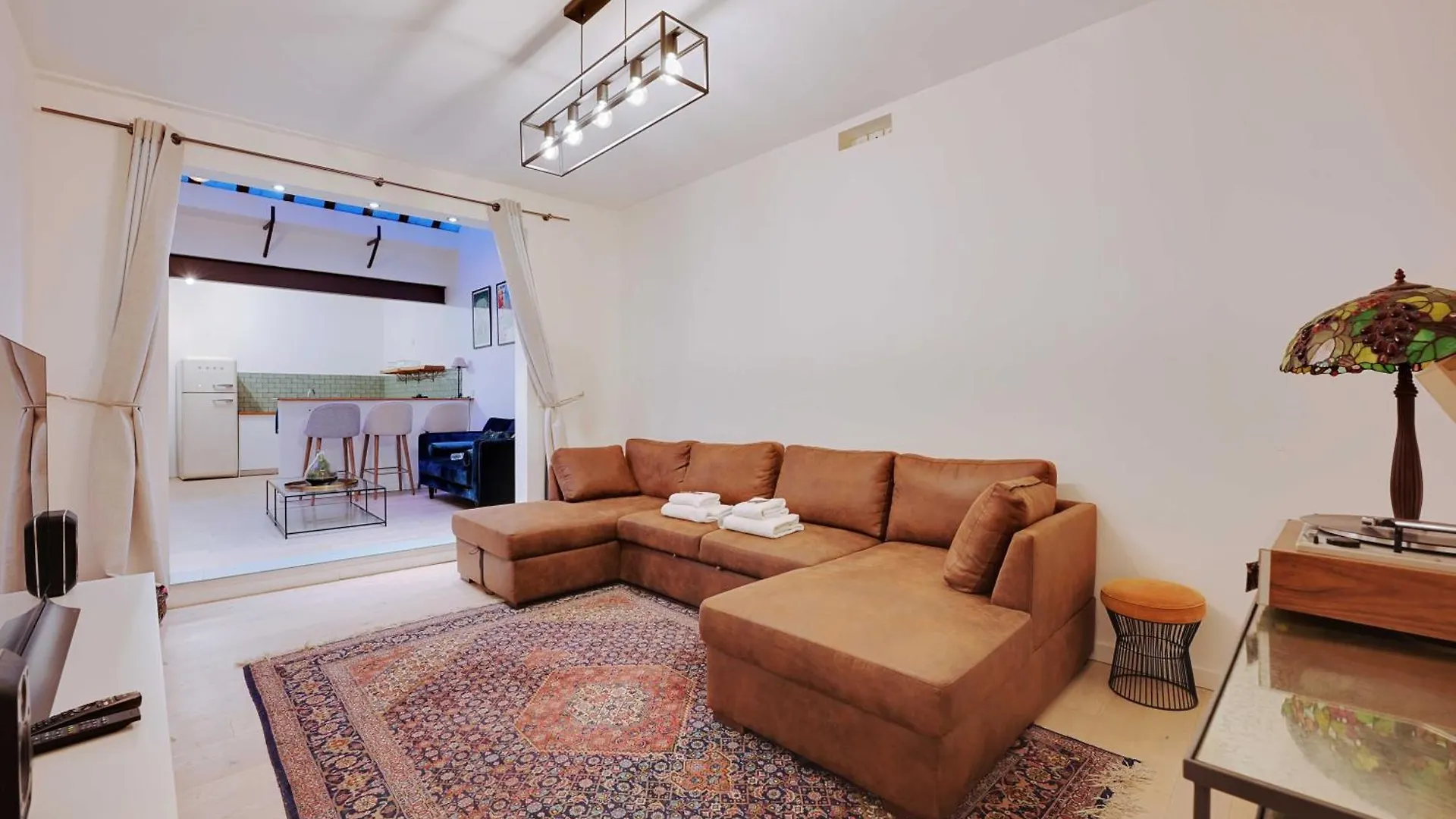 Appartamento Chic - 2br-6p - Center Of *